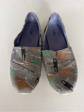Toms Gray Canvas Sloth Print Slip-Ons